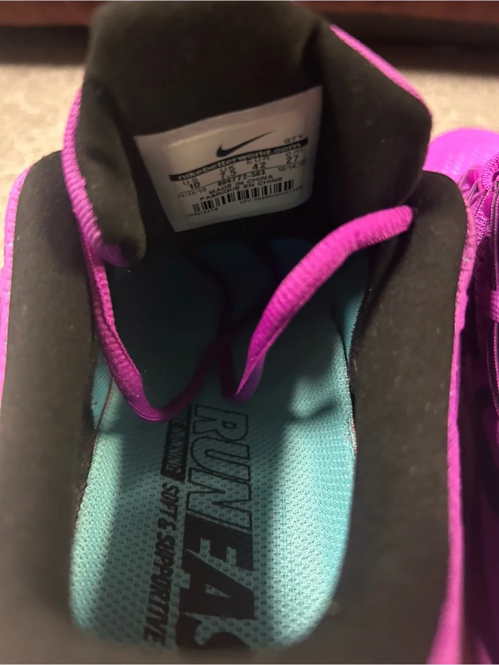 Nike Women's Athletic Shoes Purple /Black  Size 10  Excellent PreOwned Condition